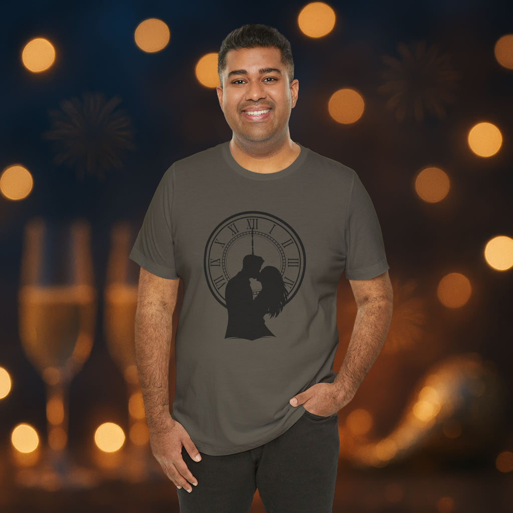 Midnight Kiss New Year’s Eve T-Shirt – Romantic Clock Silhouette Celebration Tee