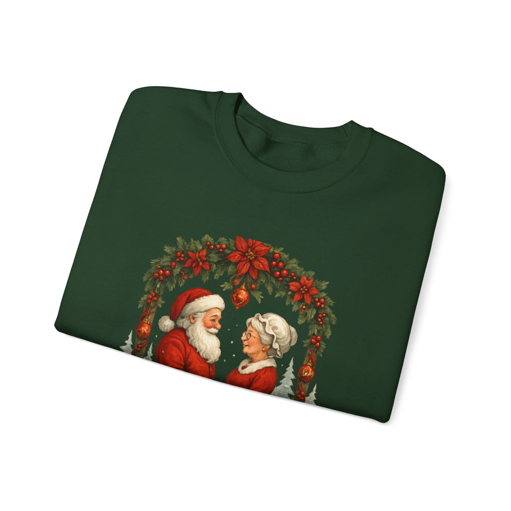 Santa & Mrs. Claus Christmas Wedding Arch T-Shirt & Sweatshirt